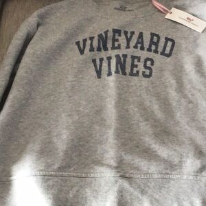 Vineyard Vines crew neck sweatshirt